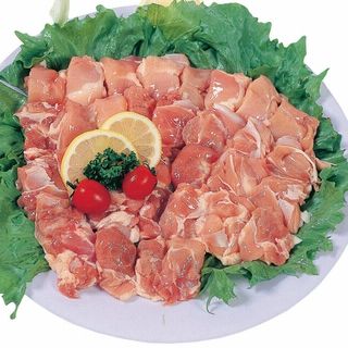 国産 若鶏モモ一口カット 100g当り