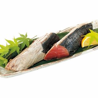 カツオたたき刺身用ブロック 100g当り