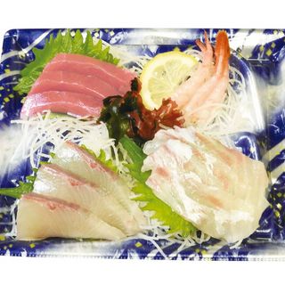 刺身盛合せ〈トロ入) 4品入
