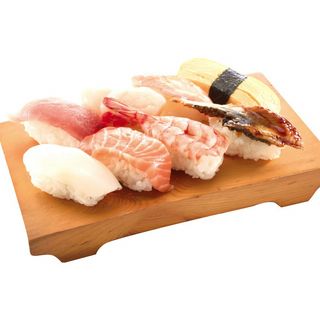 にぎり寿司盛合せ〈玉子入〉 8貫入