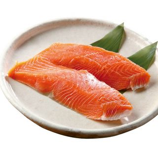 チリ産 骨取銀サケ切身 100g当り