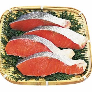 銀鮭切身 100g当り