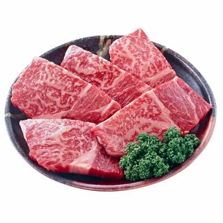 国産 国産交雑牛肩ロース乱切り焼肉 100g当り